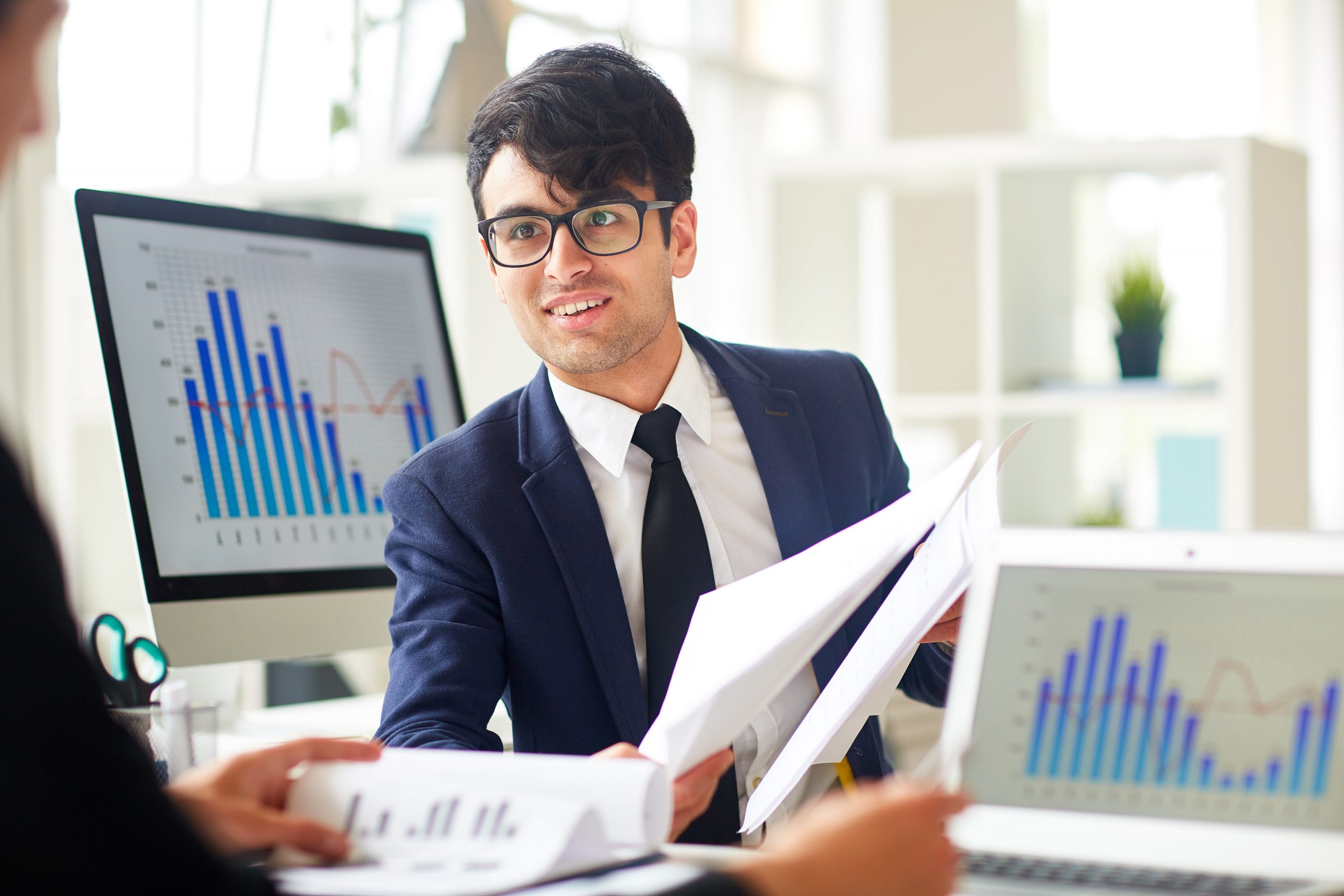 What is the difference between a wealth manager and a financial advisor in the realm of private wealth management?
